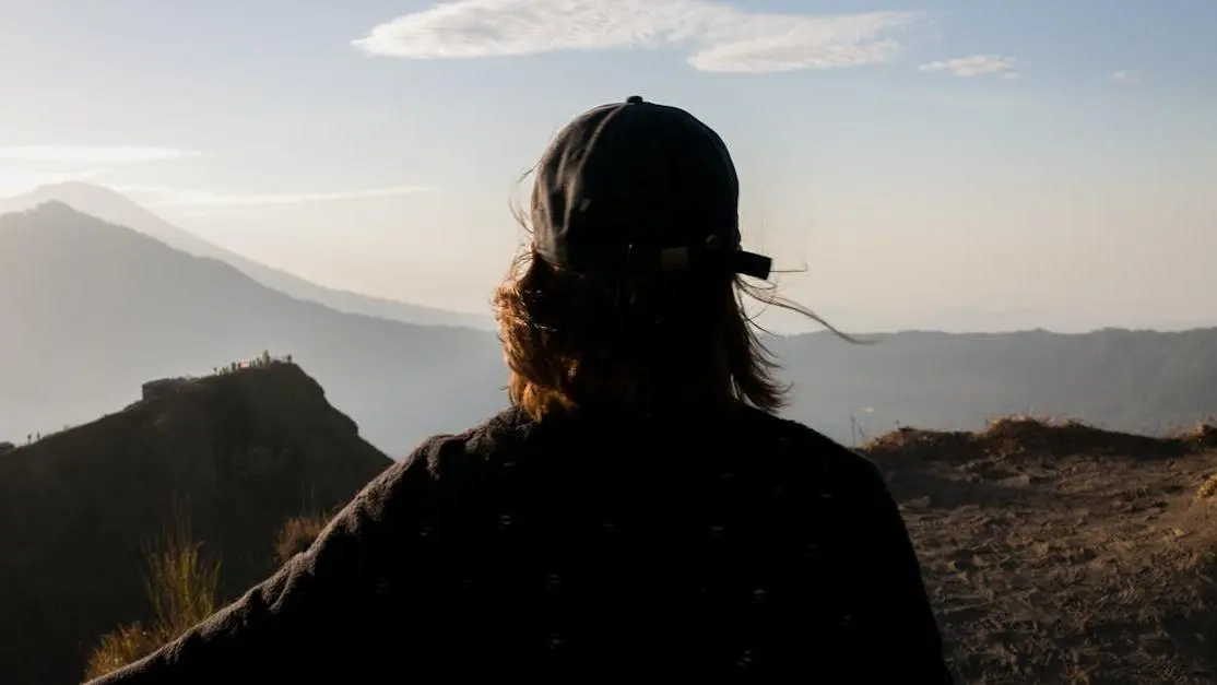 Traveler in valley sunlight to improve focus and memory